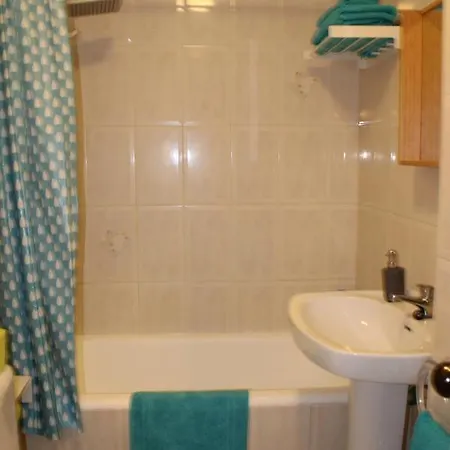 Ronda 3 Beachfront Apartamento *