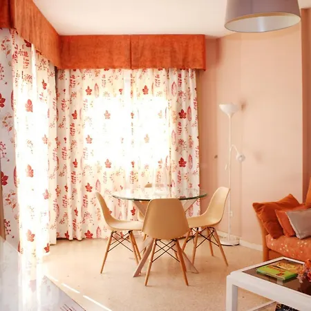 Ronda 3 Beachfront Apartamento *