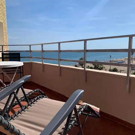 Ronda 3 Beachfront 丰希罗拉