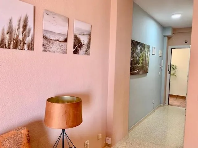 Ronda 3 Beachfront 아파트